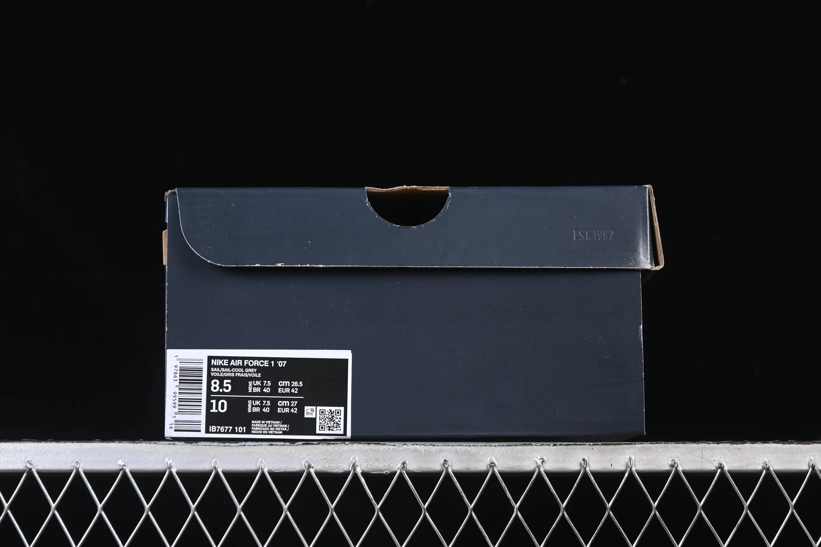 All categories Nk Air Force 1 Air Force series Nk Air Force 1 Low Air Force low-top Nike Air Force 1'07 Low Air Force 1 low-top casual sneakers IB7677-101